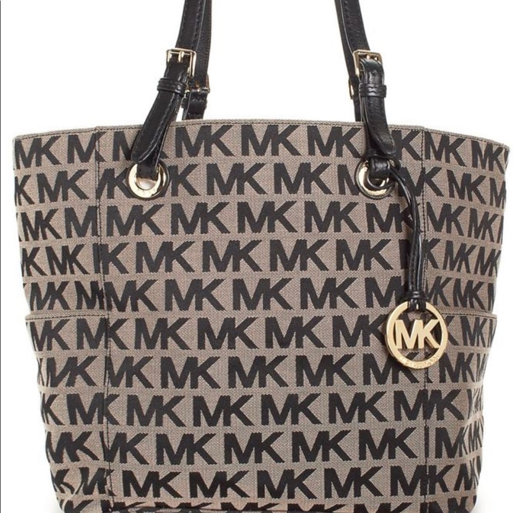 Michael Kors Jet Set singnature tote